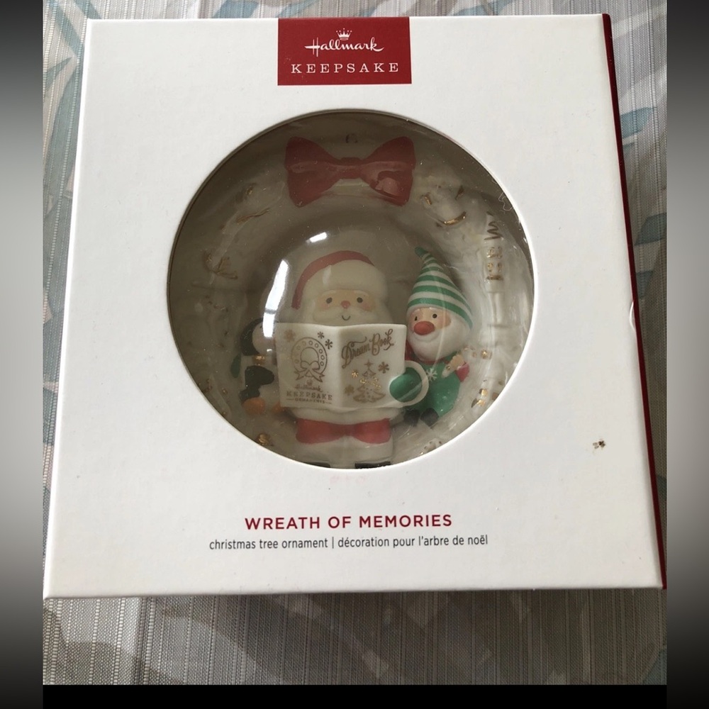 Hallmark 2024 “Wreath Of Memories” Ornament - NEW